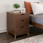 Ensemble de chambre à coucher 3 pièces en pin avec commode à 6 tiroirs et tables de chevet à 3 tiroirs (ensemble de 2)