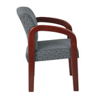 Chaise visiteur en bois finition cerisier