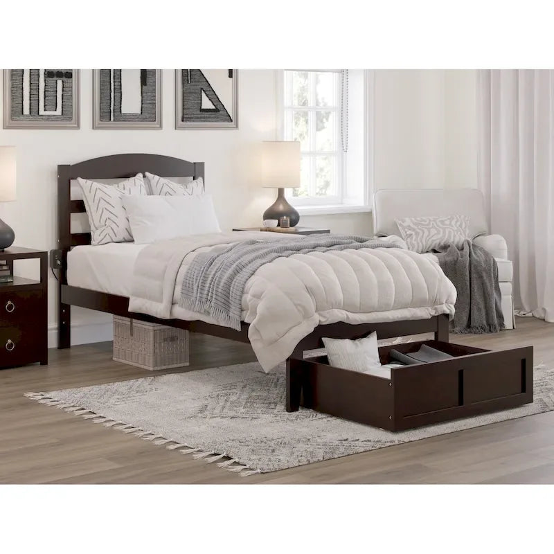 Lit plateforme avec tiroir de pied et station de recharge