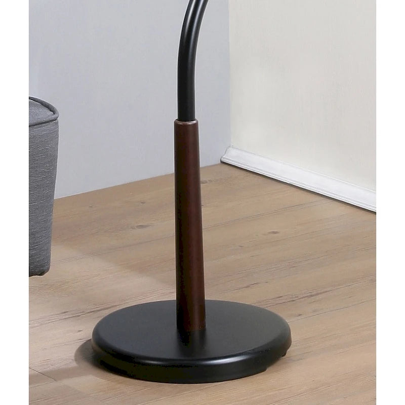 Porte-manteau sur pied en métal avec accents en noyer