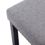 Banc rembourré moderne de 112 cm avec pieds en bois et clous décoratifs